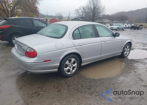 2002 Jaguar S-Type 3.0L V6 z USA, uszkodzony, nr VIN SAJDA01N72FM35298